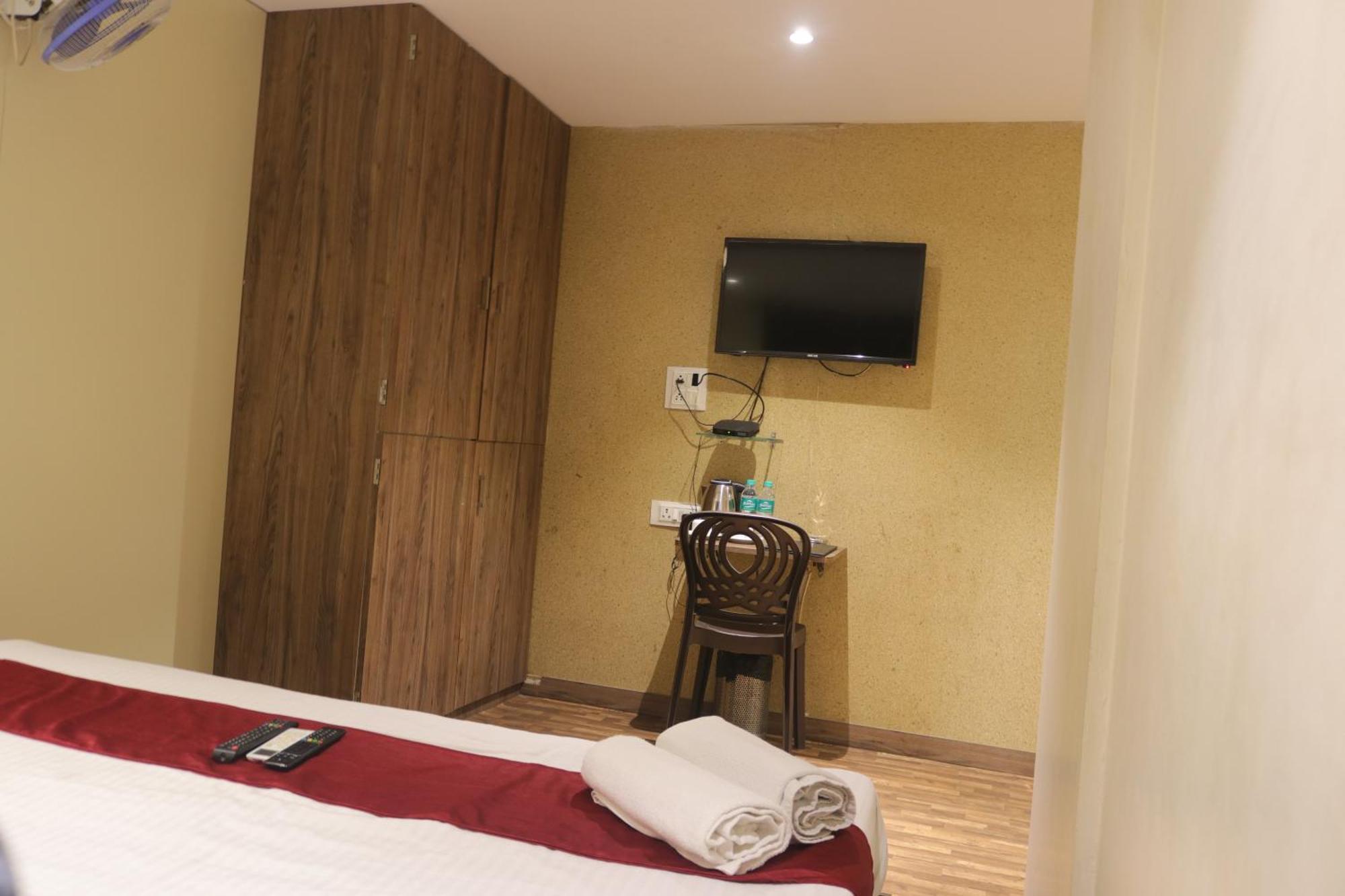Hotel Pub Street Inn Navi Mumbai Eksteriør bilde